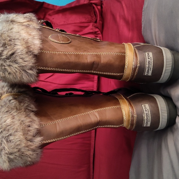 London Fog boots. - Picture 4 of 4